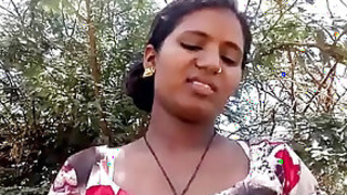 Desi Village Lady fucking outdoors