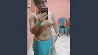 Sexy Desi Girl Removing Saree And Showing It To Her Lover