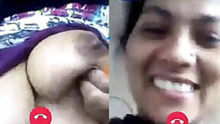 desi aunt boob show video call