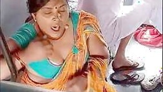 Desi Village bbw bhabi Big tits Show on train