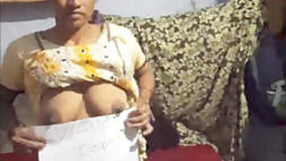 Desi woman Shows breasts and pussy