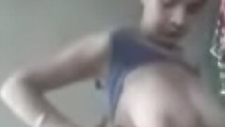 Office girl with big boobs ki desi nude in the bathtub video