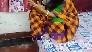 Desi outdoor sex MMC Bihari village bhabhi sex with boy