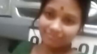 Bhabhi ke rasile dud ki selfies video