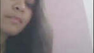 DESI GIRL SHOWS HER BOTTOM pink pussy