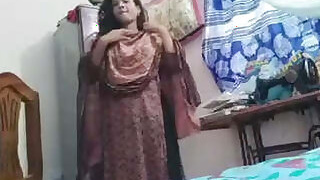 Desi Sexy Girl Shows Part 1