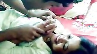 Desi MMS wife sex scandal with college boyfriend in hotel