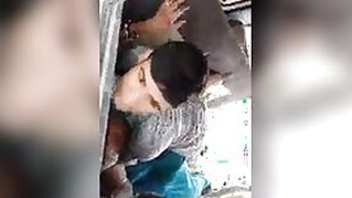 Desi Bhabhi gets drilled hard in the car by the driver