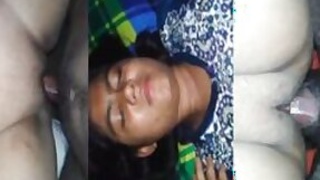 A young man is happy to fuck a Desi woman and leak an MMS video of XXX sex