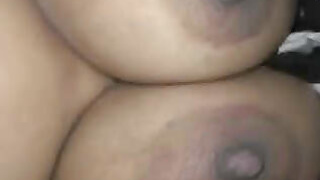 mast dudhwali desi bhabhi