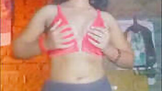 Desi Village Maal Shows Her Big Boobs