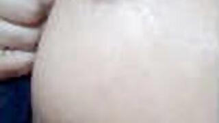 Hot Indian girl shows her tits on facebook