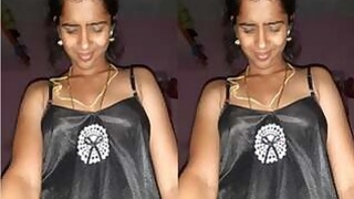 Horny Tamil Bhabhi Shows Tits And Pussy Part 1