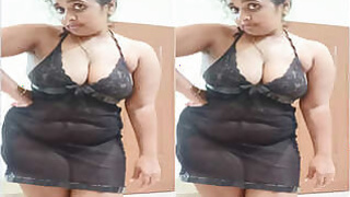 Sexy Bhabhi Shows Her Boobs And Pussy Part 2