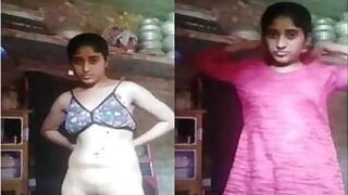 Desi GF Shows her tits and pussy